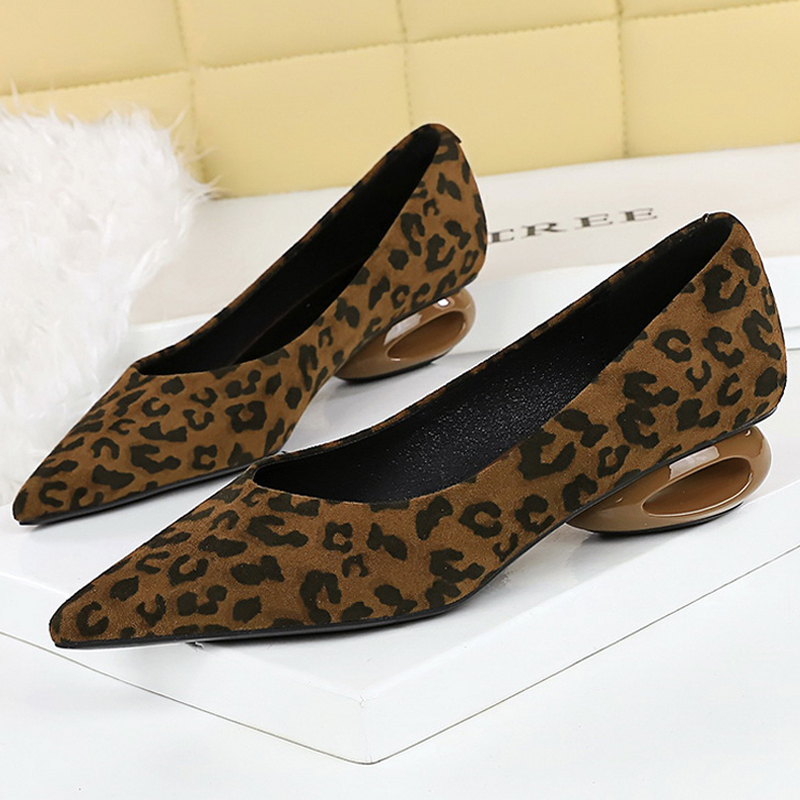 BIGTREE Schoenen Lage Hakken D - Shoe Tree recensie en prijs
